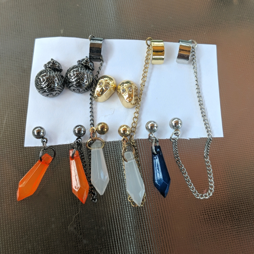 Star wars theme earrings. Cuff piercing NOT requir